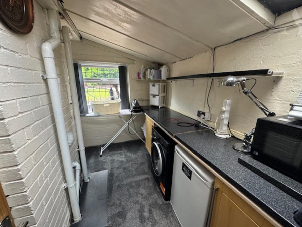 377 barrows lane utlity room