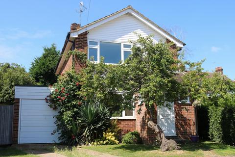46 Bruce Close, Haywards Heath, RH16 4QE