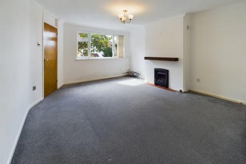 46 Bruce Close, Haywards Heath, RH16 4QE