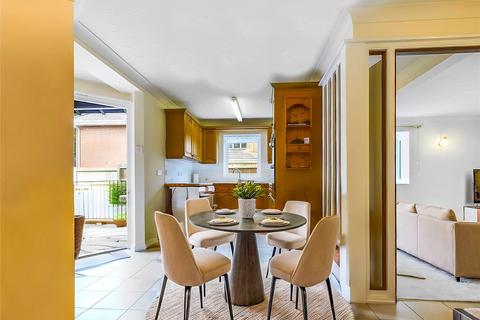 2 bedroom apartment for sale, Wortley Road, Highcliffe, Christchurch, Dorset, BH23