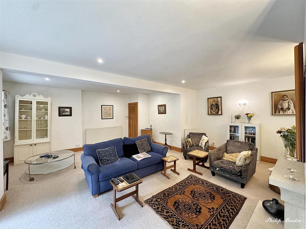 Image00035.jpg