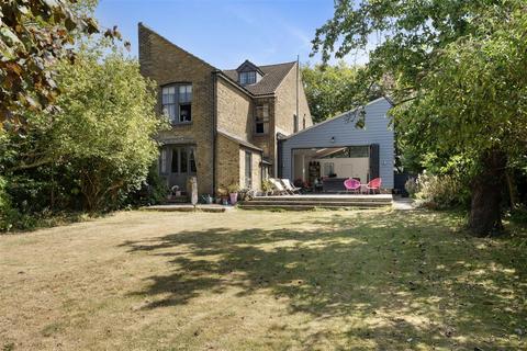 5 bedroom detached house for sale, Jesmond Dene, 8 Brogdale Road, Faversham