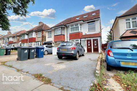 2 bedroom maisonette for sale, Petts Hill, Northolt