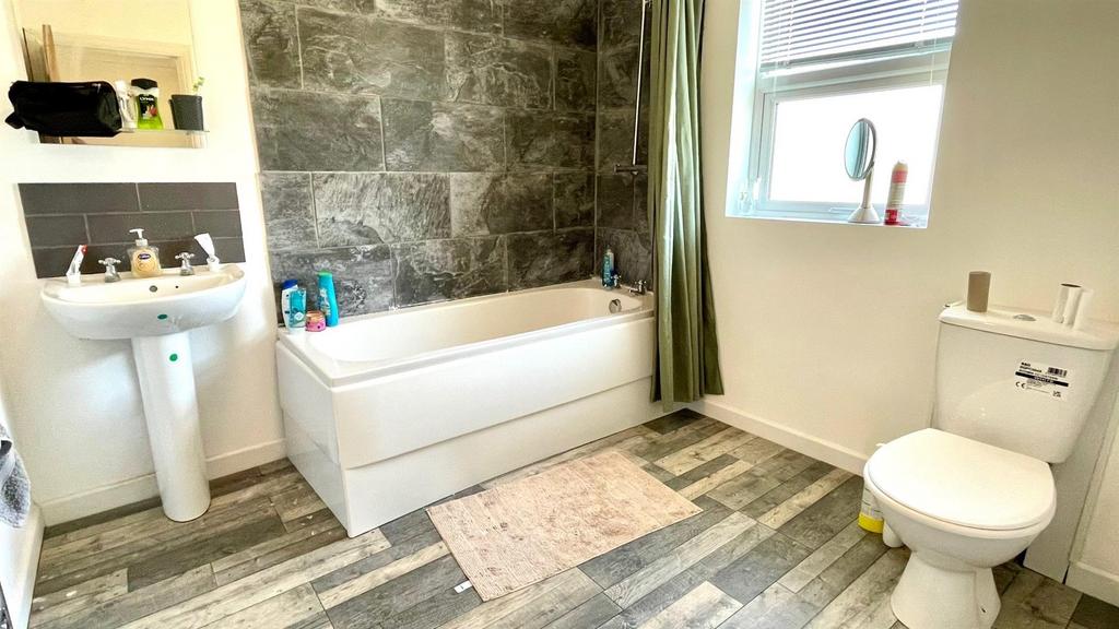 3 piece bathroom