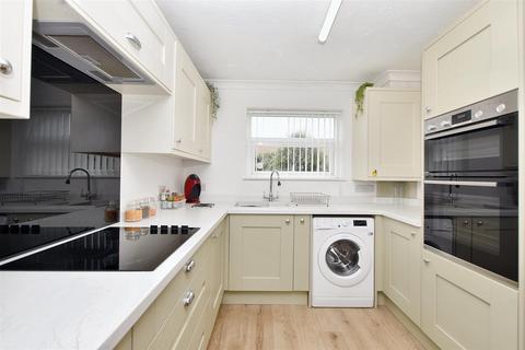 3 bedroom detached house for sale, Sturdee Close, Eastbourne