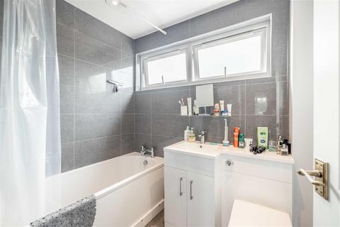 6 Gordon Road, Windsor, SL4 3RH