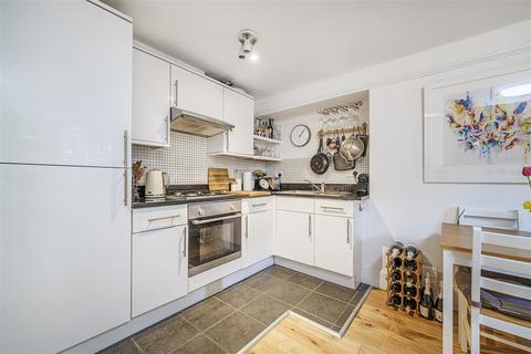 1 bedroom flat for sale, High Street, Penge, Bromley, SE20