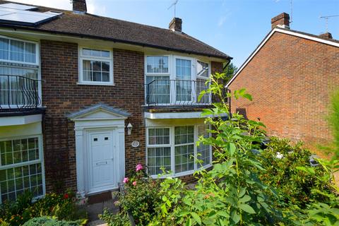 3 bedroom semi-detached house for sale, Abbots Close, Battle