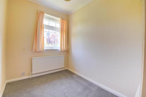 2 Abbots Close, Battle, TN33 0BZ