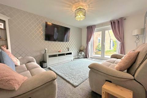 5 bedroom detached house for sale, Campus Drive, Northampton NN2