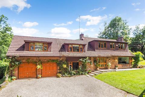 4 bedroom detached house for sale, Awbridge Hill, Awbridge, Romsey, Hampshire