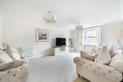 7 Castle Grove, Wetherby, LS22 7UB