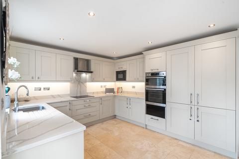 7 Castle Grove, Wetherby, LS22 7UB