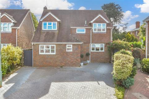 3 bedroom detached house for sale, St. Benet's Court, Tenterden, Kent