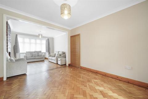 33 Alleyn Park, Southall, UB2 5QU