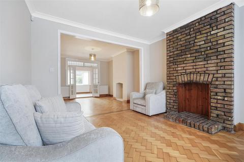33 Alleyn Park, Southall, UB2 5QU