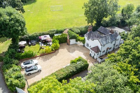 4 bedroom country house for sale, Station Road, Claverdon, Warwickshire CV35 8HF