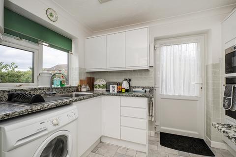 106 Broadgate Close, Northrepps, Cromer, NR27 0LR