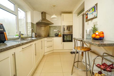 3 bedroom semi-detached house for sale, Park View, Hastings