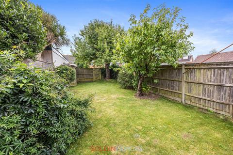 12 Deacons Drive, Portslade, Brighton, BN41 2FJ