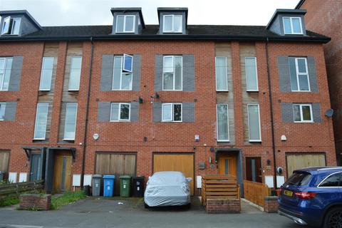 4 bedroom house to rent, East Union Street, Manchester M16