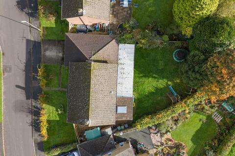 9 Lomond Close, Oakley, Basingstoke, RG23 7NA