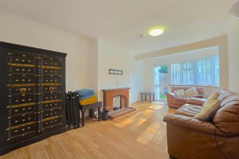 5 bedroom house to rent, Clarence Avenue, London SW4