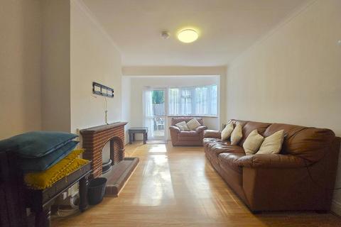 5 bedroom house to rent, Clarence Avenue, London SW4