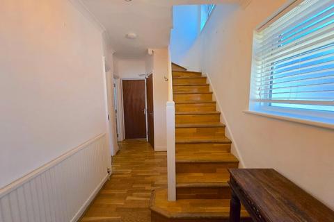 5 bedroom house to rent, Clarence Avenue, London SW4