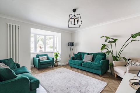 16 Briar Close, Lowestoft, NR32 4SU