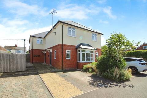 1 bedroom flat for sale, Brinklow Close, Hampshire SP10