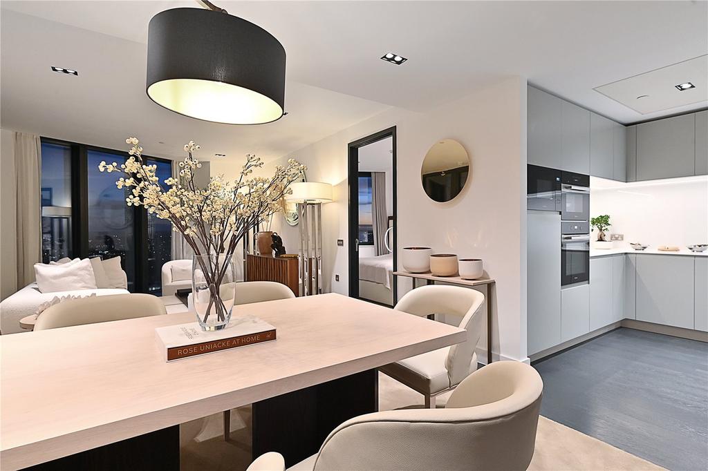 Kitchen/Dining Area