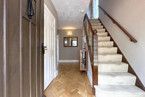 3 bedroom detached house for sale, Cypress Lodge, Beacon Hill Road, Newark