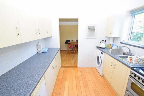 16 Appledore Road, Gillingham, ME8 6PA