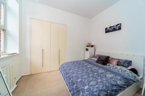 2 bedroom flat to rent, Richmond Terrace, Brighton, East Sussex, BN2