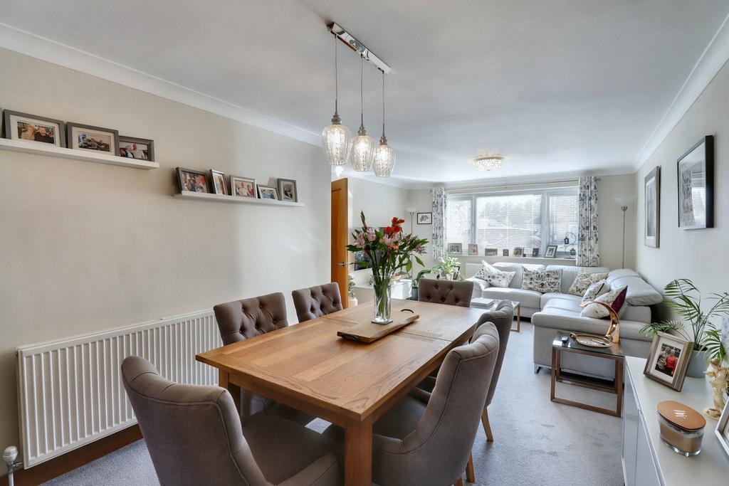 Sitting/Dining Room