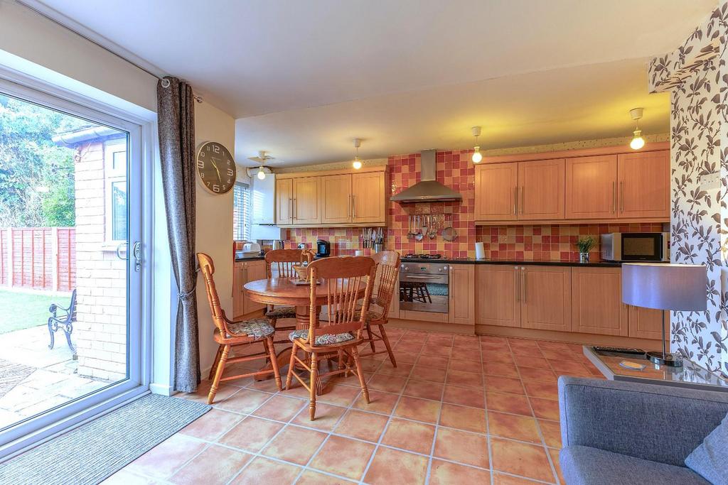 6 R1 A9416-HDR.jpg