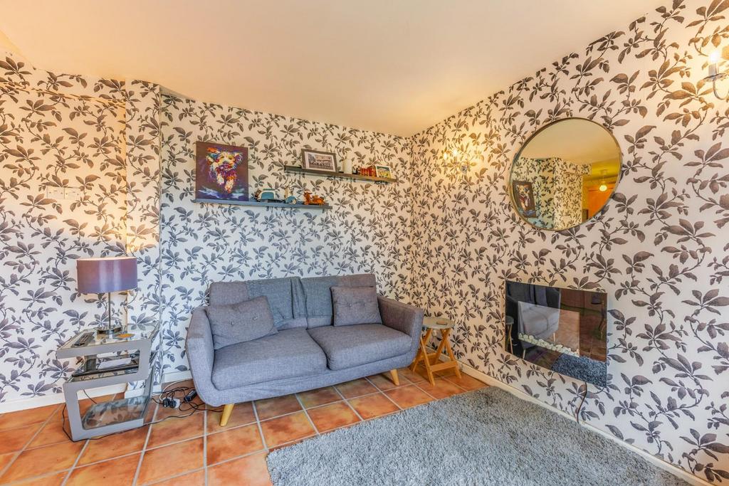 6 r1 a9431 hdr.jpg
