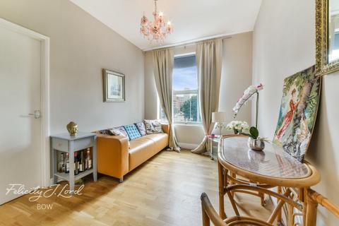 2 bedroom flat for sale, East India Dock Road, London