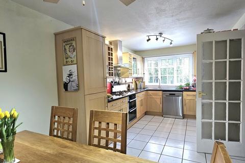 undefined, Lakeside, Woking, Surrey, GU21