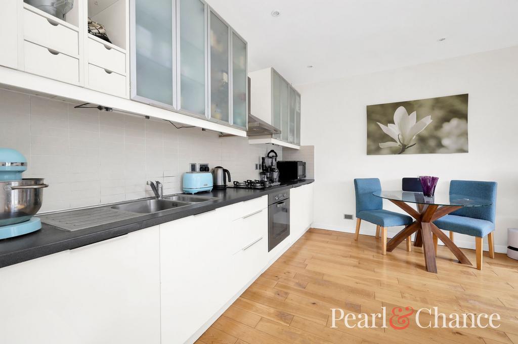 Kitchen / Reception