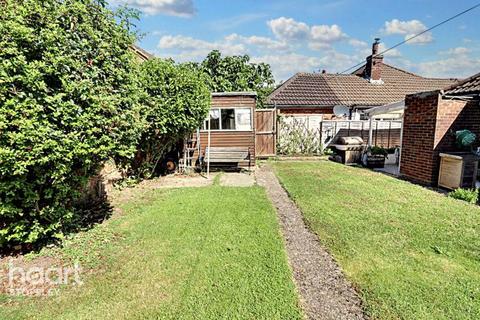 3 bedroom bungalow for sale, Felix Avenue, Luton