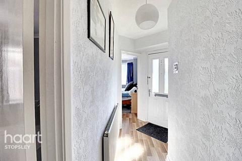 37 Felix Avenue, Luton, LU2 7LE