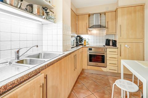 2 bedroom apartment to rent, Belvedere Road, London, SE1