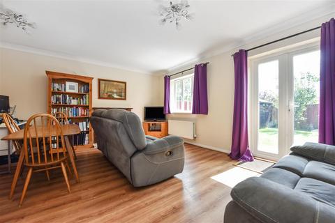 3 bedroom semi-detached house for sale, Caspian Close, Fishbourne