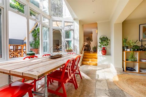 4 bedroom house for sale, Crown Street, Brighton