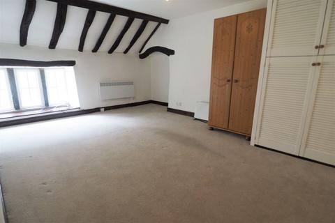 2 bedroom cottage to rent, Market Street, Chapel-En-Le-Frith, SK23