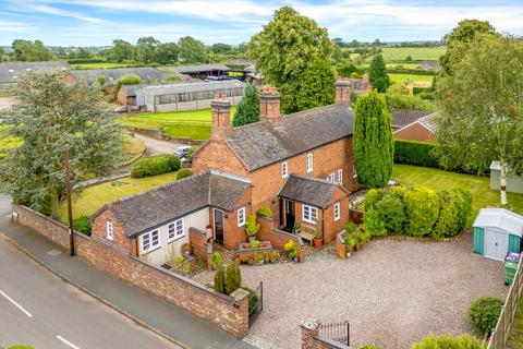 4 bedroom detached house for sale, High Street, Cheswardine, Market Drayton, Shropshire, TF9, Market Drayton TF9