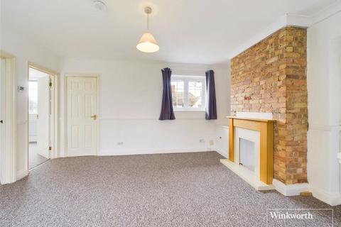 2 bedroom maisonette to rent, Goldsmith Lane, London NW9