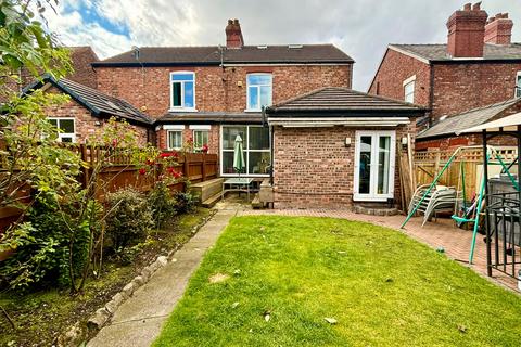 3 bedroom semi-detached house for sale, Oak Drive, Denton